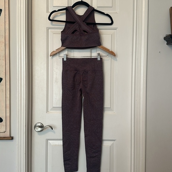 GYMSHARK ADAPT ANIMAL SEAMLESS LEGGINGS BRA SET PURPLE XS - Picture 5 of 8